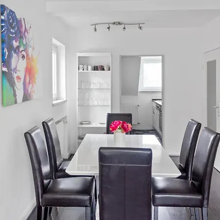 Appartement Charmante Maisonette Mit Balkon Und Gartenblick Cologne