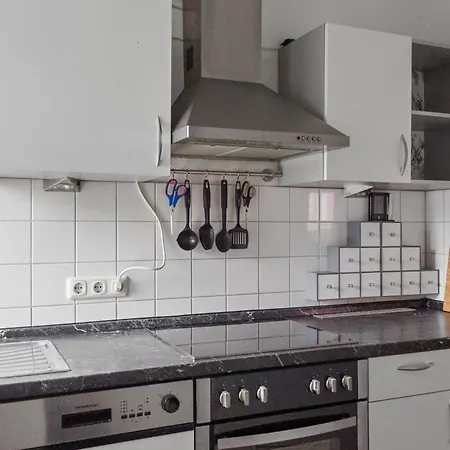 Charmante Maisonette Mit Balkon Und Gartenblick Apartamento Colonia