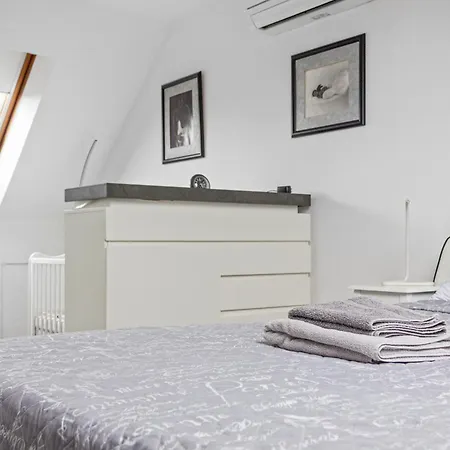 Apartamento Charmante Maisonette Mit Balkon Und Gartenblick Colonia