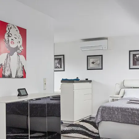 Apartamento Charmante Maisonette Mit Balkon Und Gartenblick Colonia